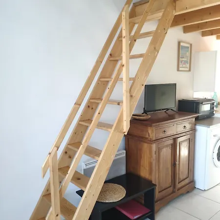 Maisonnette Avec Terrasse Et Place De Parking